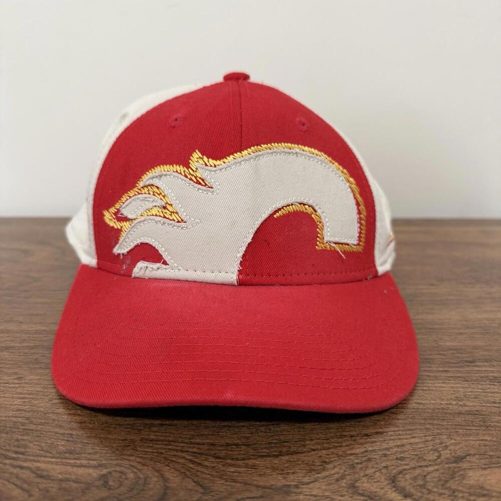 Vintage Calgary Flames Big Logo CCM Hat L/XL Men’s